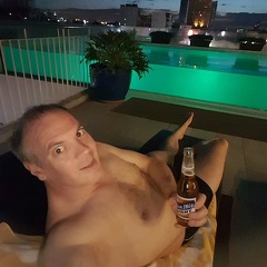 Thought Id better check out the rooftop pool before dinner!